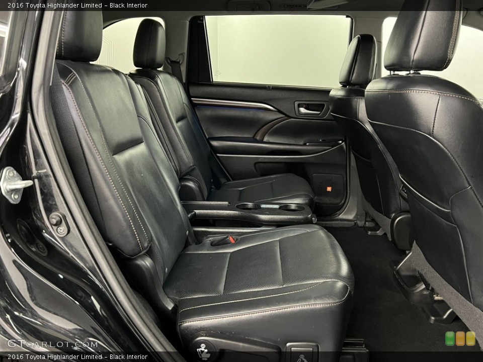 Black Interior Rear Seat for the 2016 Toyota Highlander Limited #146318744