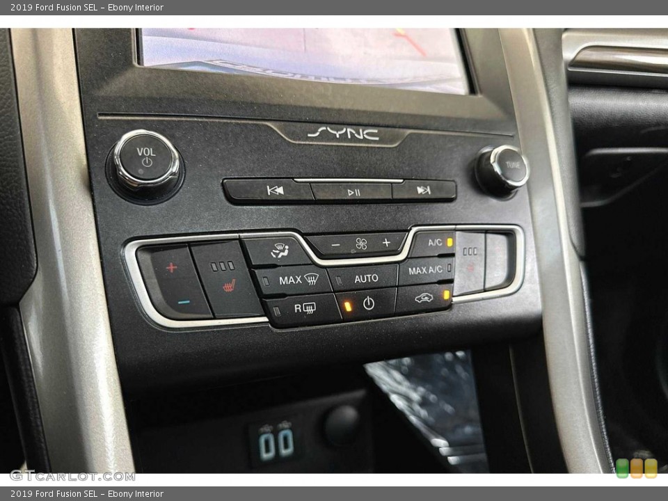 Ebony Interior Controls for the 2019 Ford Fusion SEL #146321719