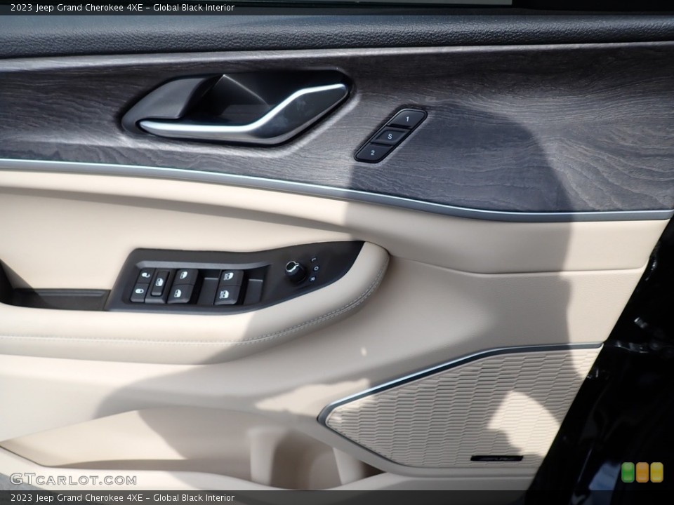 Global Black Interior Door Panel for the 2023 Jeep Grand Cherokee 4XE #146323144