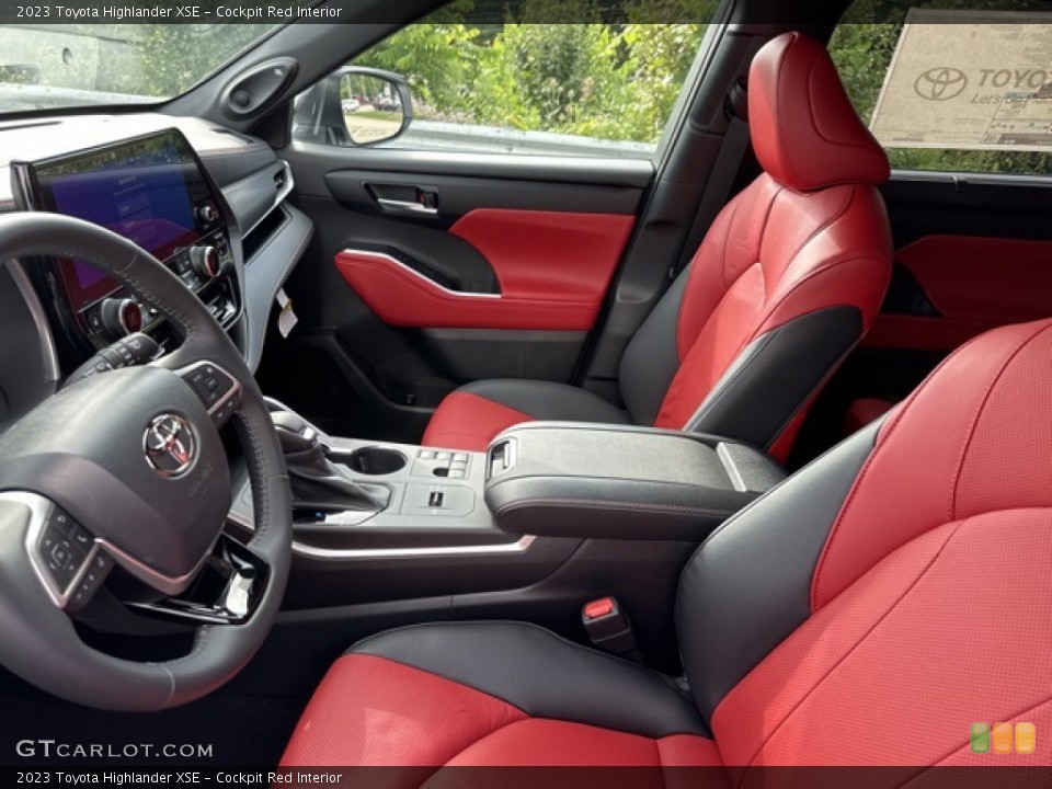 Cockpit Red Interior Photo for the 2023 Toyota Highlander XSE #146324150
