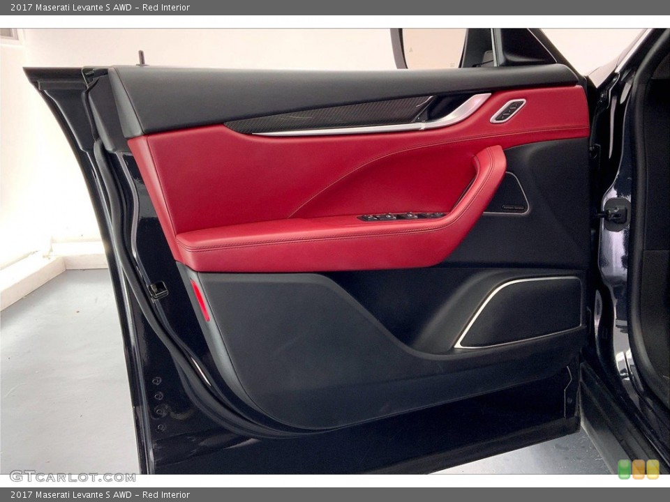 Red Interior Door Panel for the 2017 Maserati Levante S AWD #146324828