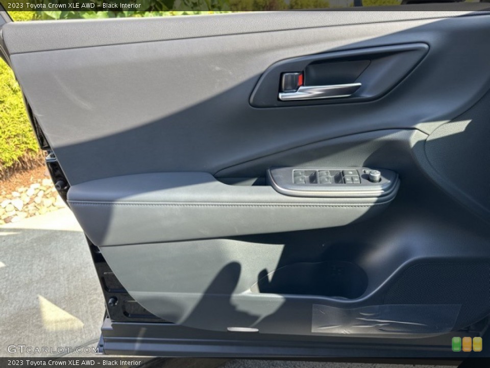 Black Interior Door Panel for the 2023 Toyota Crown XLE AWD #146324876
