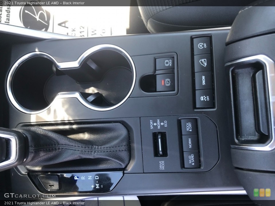 Black Interior Controls for the 2021 Toyota Highlander LE AWD #146330429