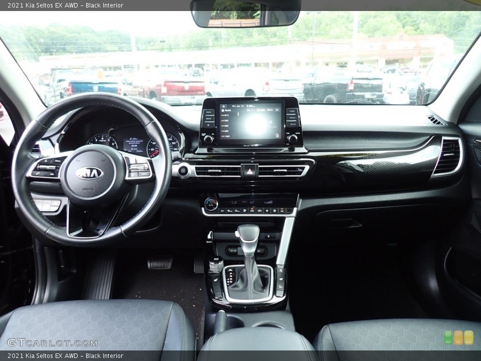 Black Interior Dashboard for the 2021 Kia Seltos EX AWD #146330780