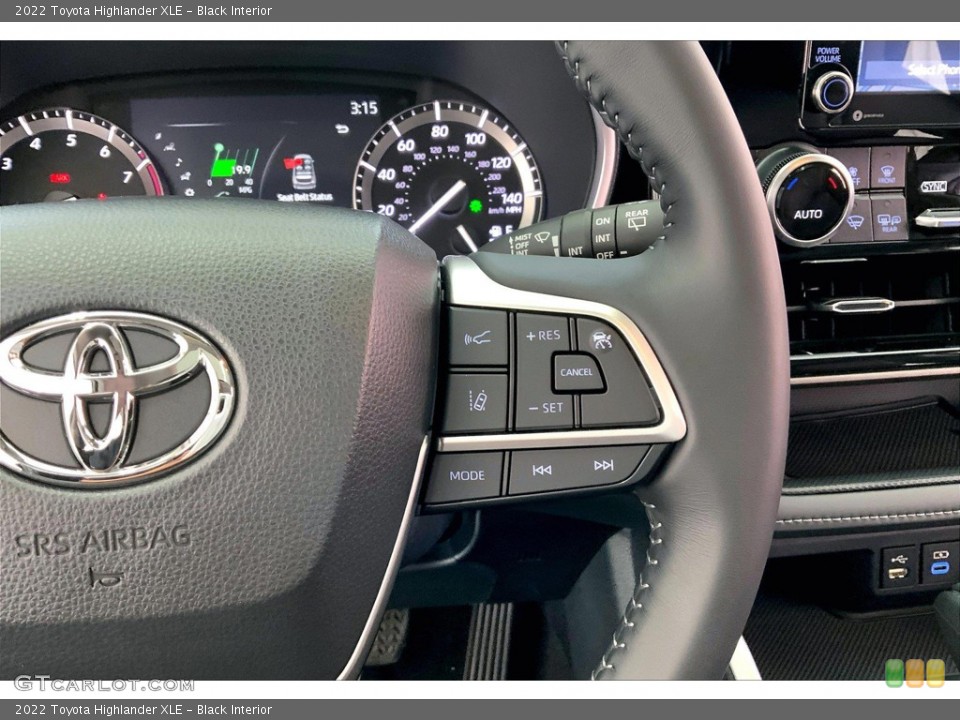 Black Interior Steering Wheel for the 2022 Toyota Highlander XLE #146341702