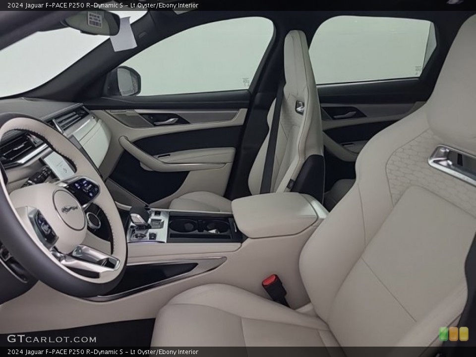 Lt Oyster/Ebony Interior Photo for the 2024 Jaguar F-PACE P250 R-Dynamic S #146343739