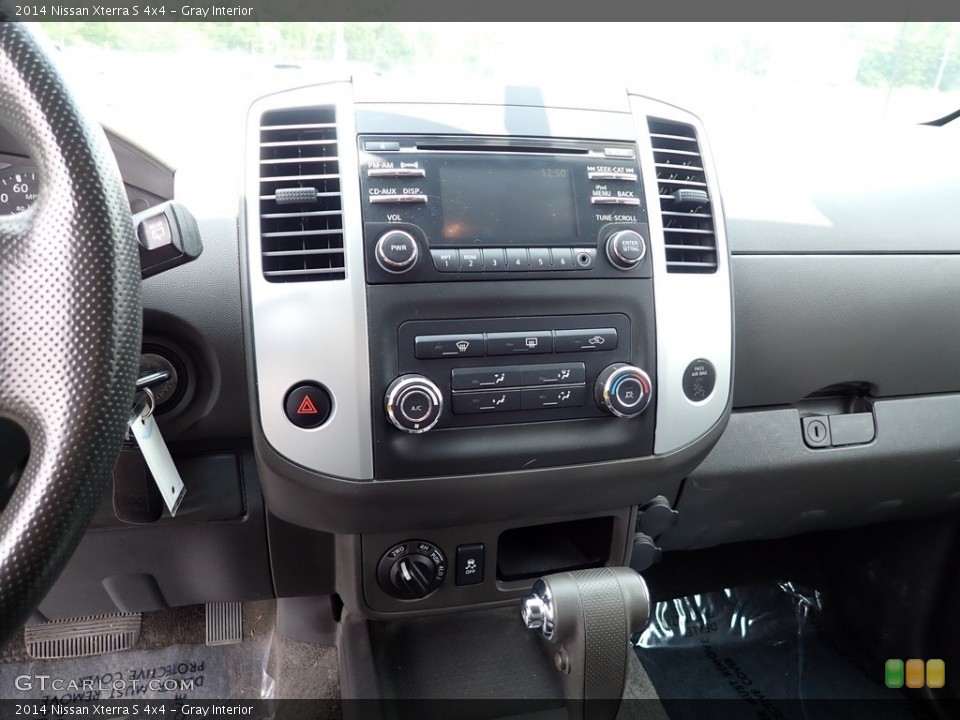Gray Interior Controls for the 2014 Nissan Xterra S 4x4 #146345914