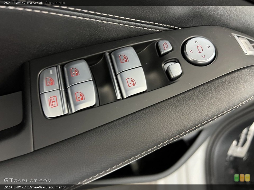 Black Interior Controls for the 2024 BMW X7 xDrive40i #146350090