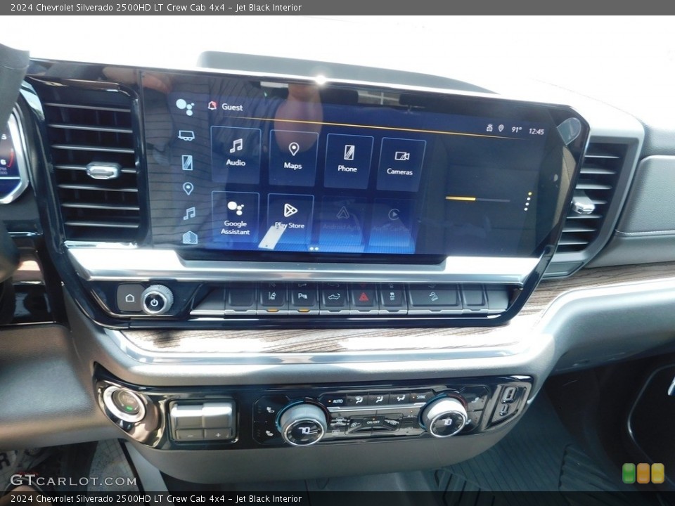 Jet Black Interior Controls for the 2024 Chevrolet Silverado 2500HD LT Crew Cab 4x4 #146350792