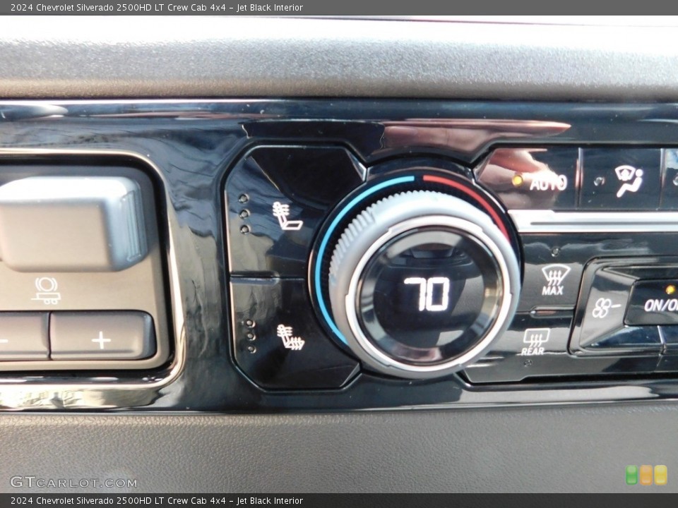 Jet Black Interior Controls for the 2024 Chevrolet Silverado 2500HD LT Crew Cab 4x4 #146350870