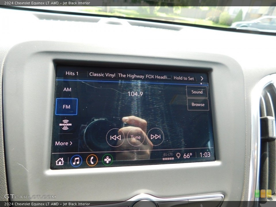 Jet Black Interior Controls for the 2024 Chevrolet Equinox LT AWD #146352064