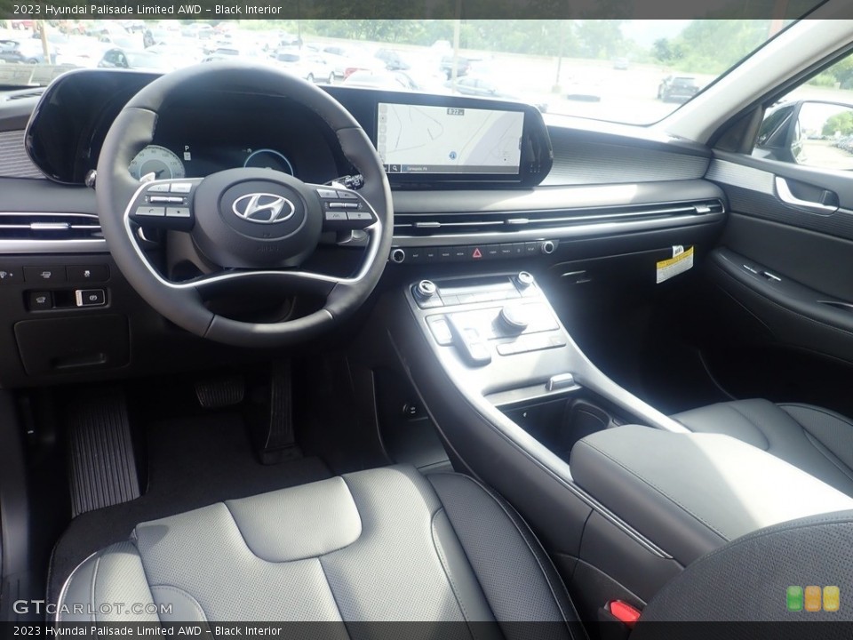 Black Interior Photo for the 2023 Hyundai Palisade Limited AWD #146360062