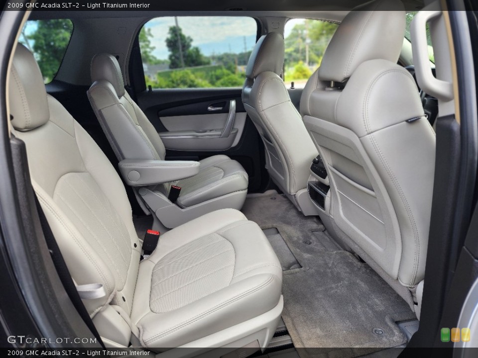 Light Titanium Interior Rear Seat for the 2009 GMC Acadia SLT-2 #146362311