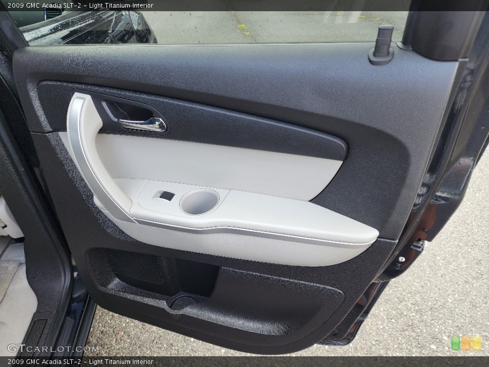 Light Titanium Interior Door Panel for the 2009 GMC Acadia SLT-2 #146362326