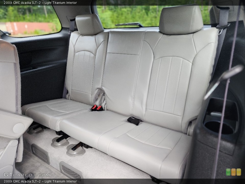 Light Titanium Interior Rear Seat for the 2009 GMC Acadia SLT-2 #146362575