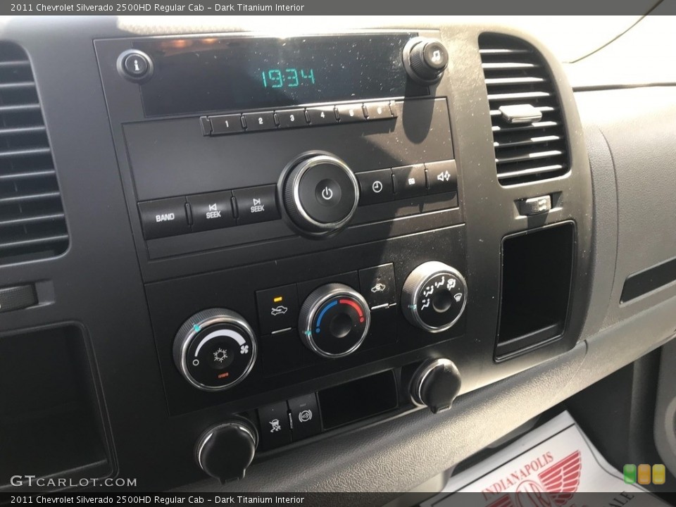 Dark Titanium Interior Controls for the 2011 Chevrolet Silverado 2500HD Regular Cab #146364240