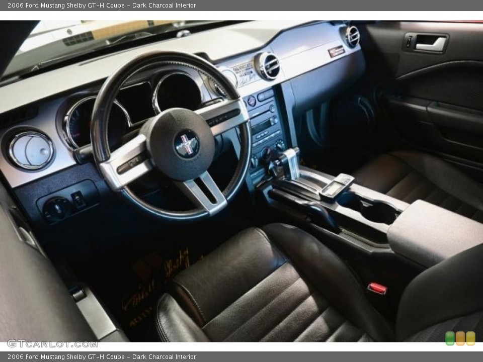 Dark Charcoal 2006 Ford Mustang Interiors