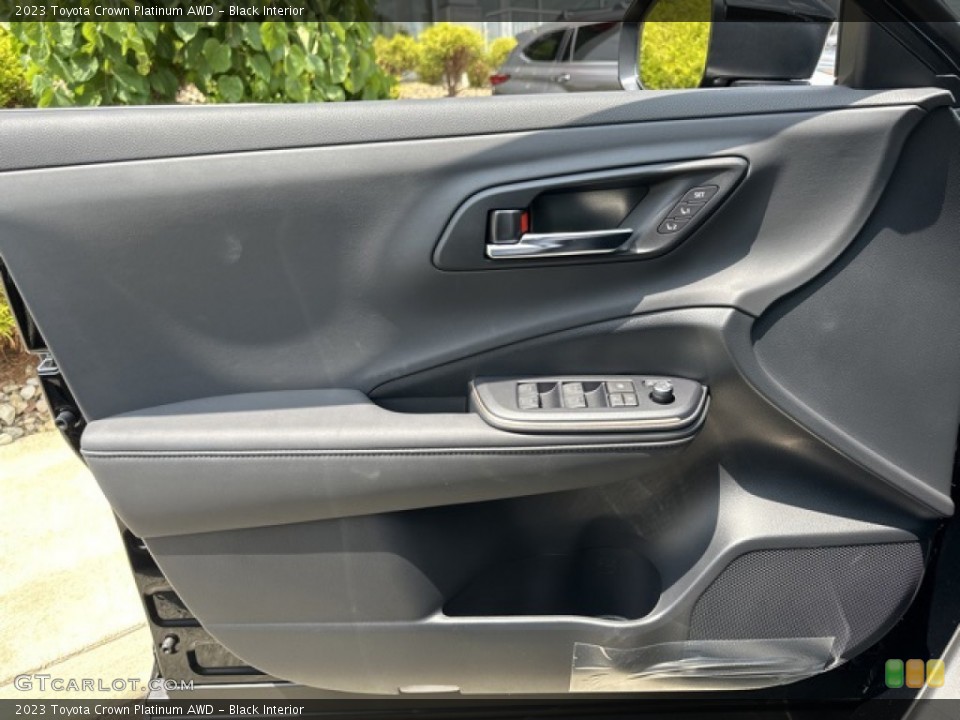 Black Interior Door Panel for the 2023 Toyota Crown Platinum AWD #146367073