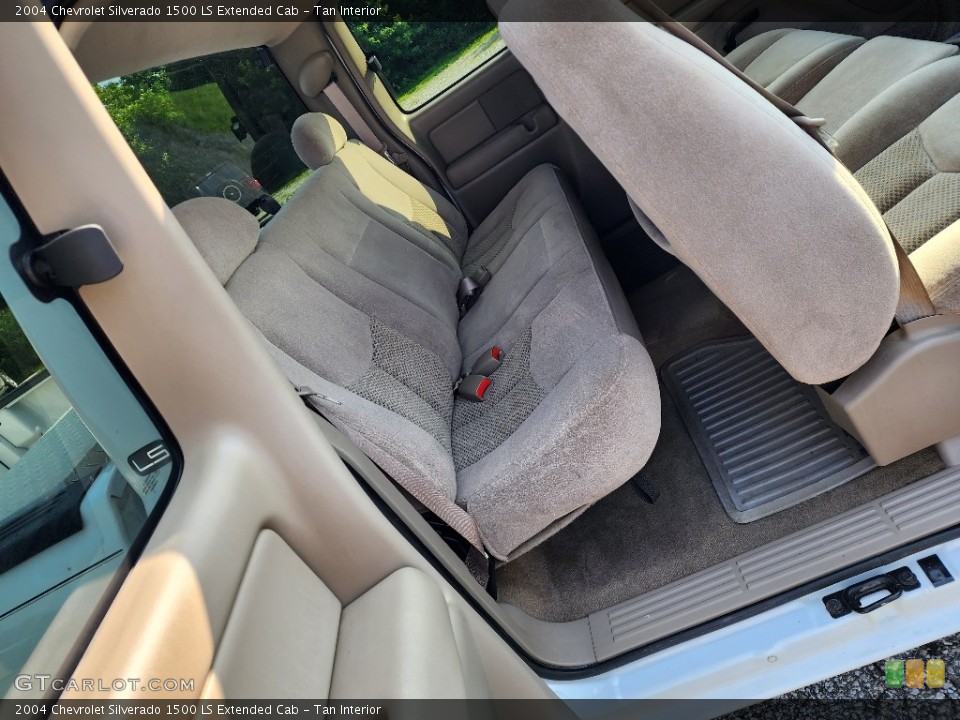 Tan Interior Rear Seat for the 2004 Chevrolet Silverado 1500 LS Extended Cab #146373230