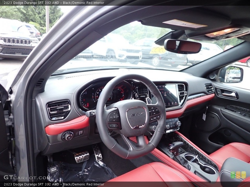 Black/Demonic Red Interior Photo for the 2023 Dodge Durango SRT 392 AWD #146388382