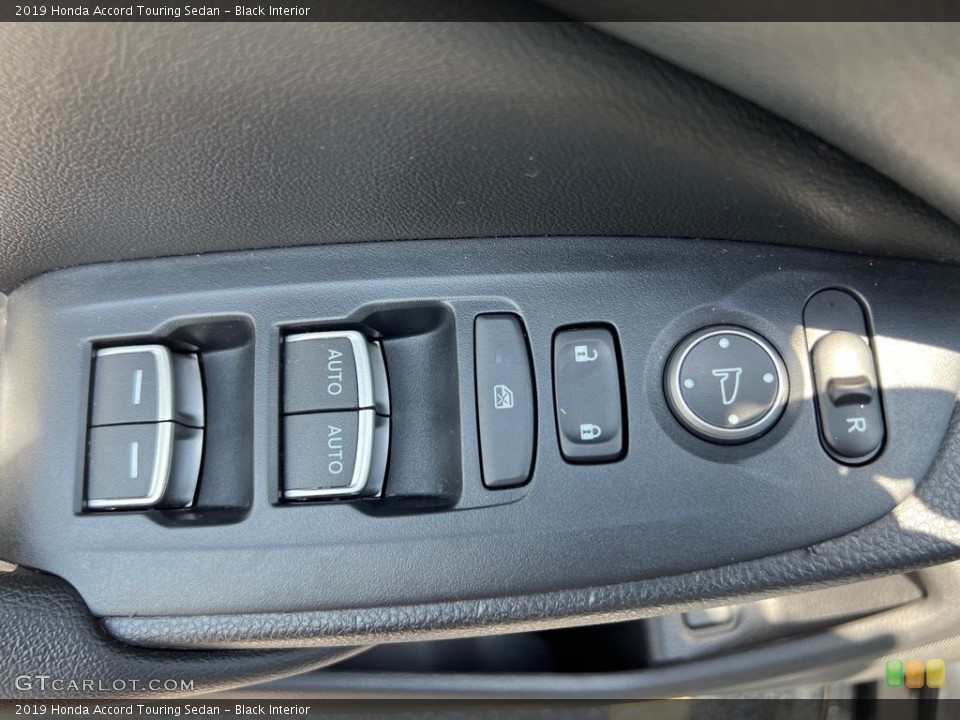 Black Interior Controls for the 2019 Honda Accord Touring Sedan #146394044