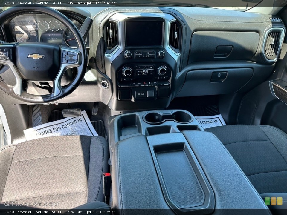 Jet Black Interior Dashboard for the 2020 Chevrolet Silverado 1500 LT Crew Cab #146420200