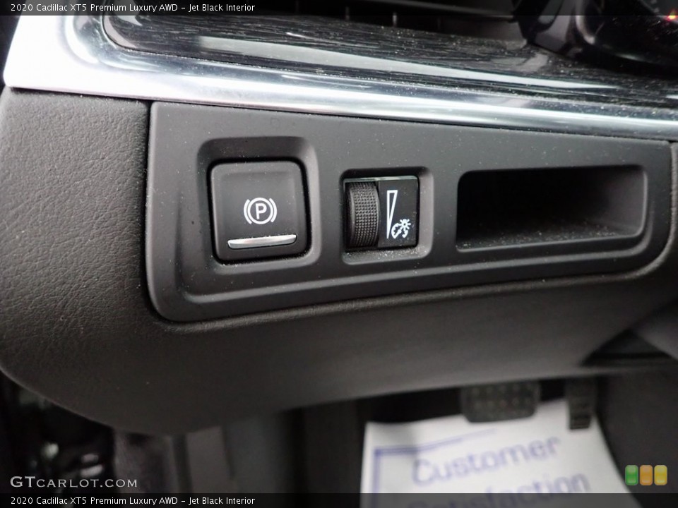 Jet Black Interior Controls for the 2020 Cadillac XT5 Premium Luxury AWD #146420563
