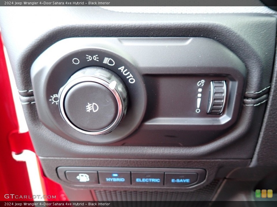 Black Interior Controls for the 2024 Jeep Wrangler 4-Door Sahara 4xe Hybrid #146421150