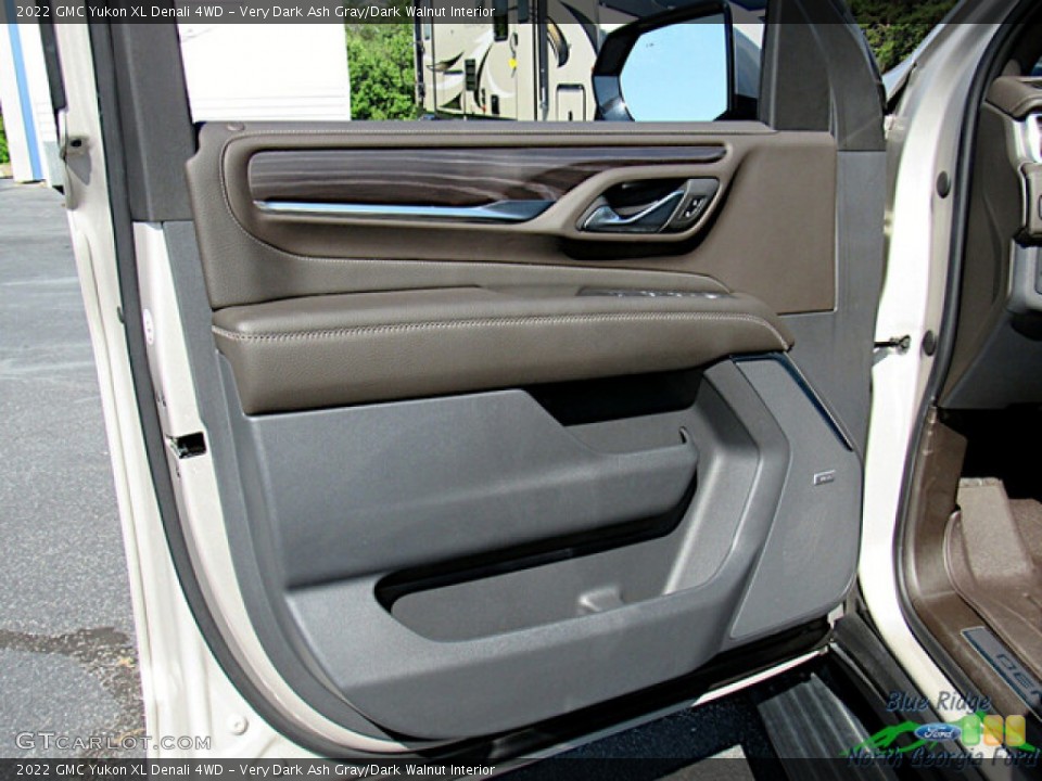 Very Dark Ash Gray/Dark Walnut Interior Door Panel for the 2022 GMC Yukon XL Denali 4WD #146423389