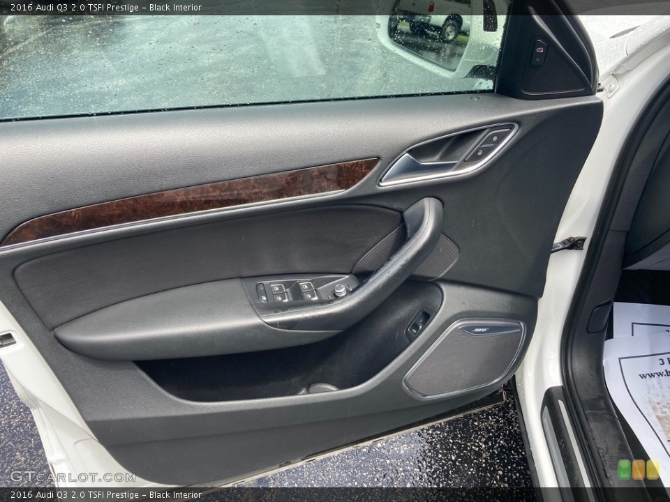 Black Interior Door Panel for the 2016 Audi Q3 2.0 TSFI Prestige #146427020