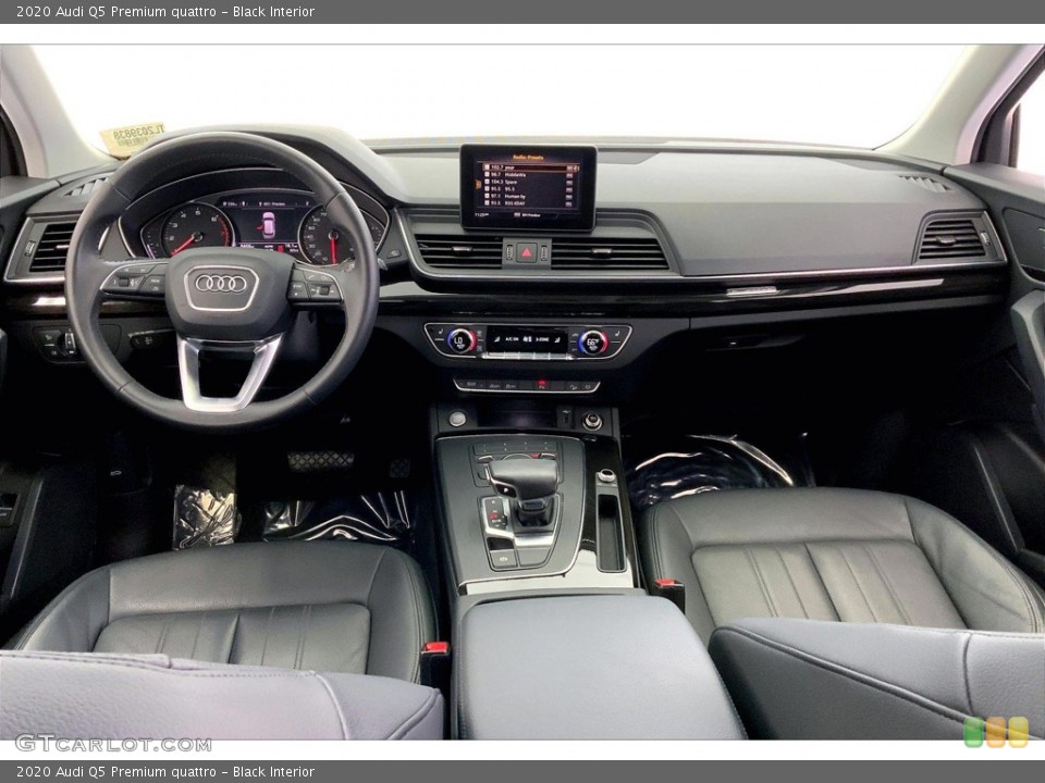 Black Interior Photo for the 2020 Audi Q5 Premium quattro #146427920