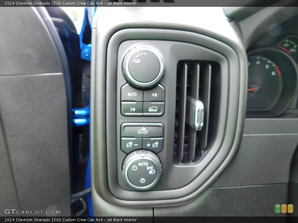 Jet Black Interior Controls for the 2024 Chevrolet Silverado 1500 Custom Crew Cab 4x4 #146432135