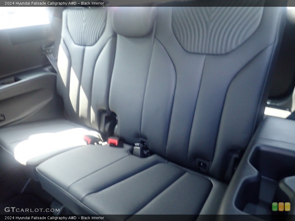 Black Interior Rear Seat for the 2024 Hyundai Palisade Calligraphy AWD #146440367