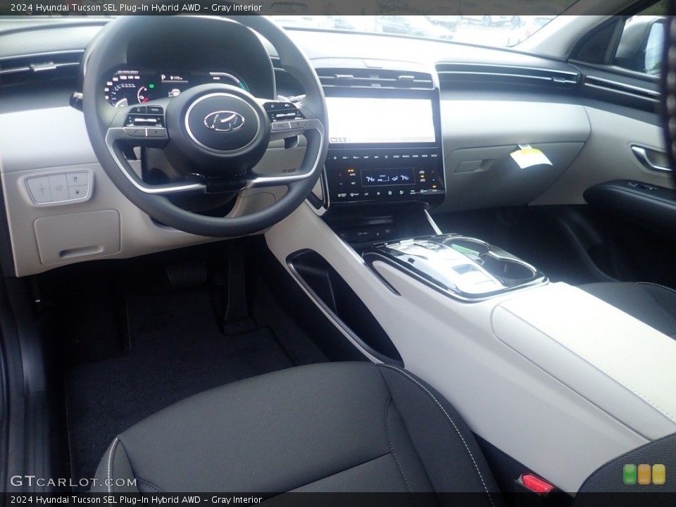 Gray Interior Photo for the 2024 Hyundai Tucson SEL Plug-In Hybrid AWD #146444479