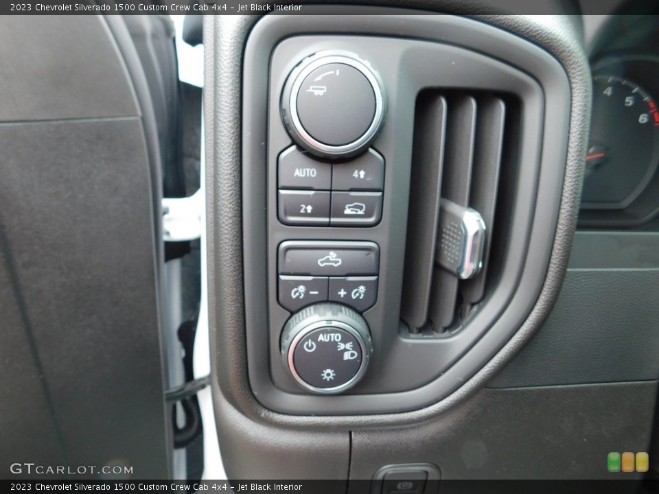 Jet Black Interior Controls for the 2023 Chevrolet Silverado 1500 Custom Crew Cab 4x4 #146446379