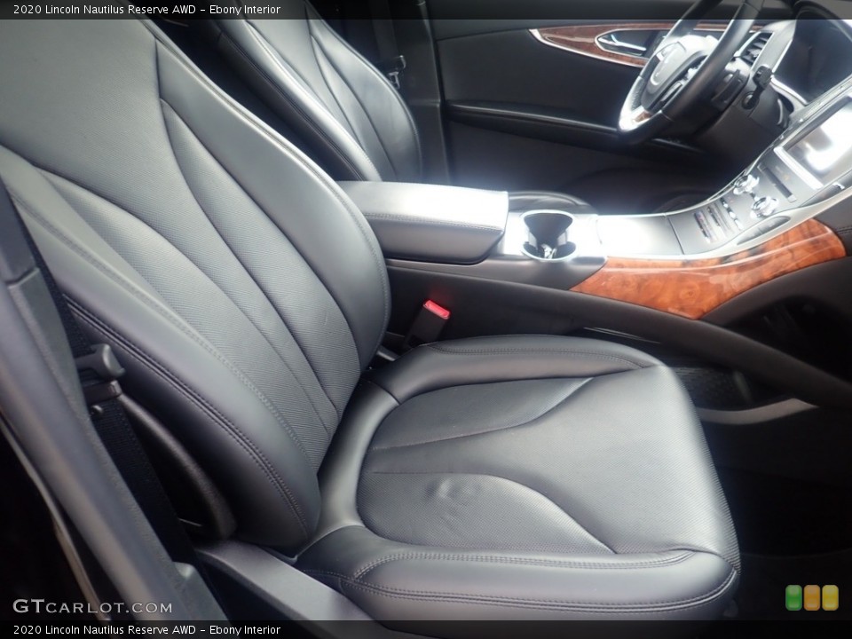 Ebony 2020 Lincoln Nautilus Interiors