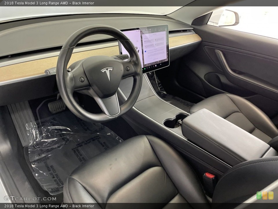 Black Interior Photo for the 2018 Tesla Model 3 Long Range AWD #146451417