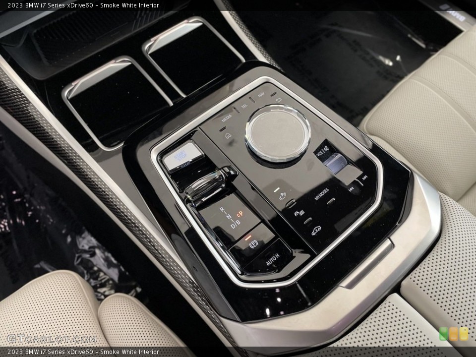 Smoke White Interior Transmission for the 2023 BMW i7 Series xDrive60 #146465658