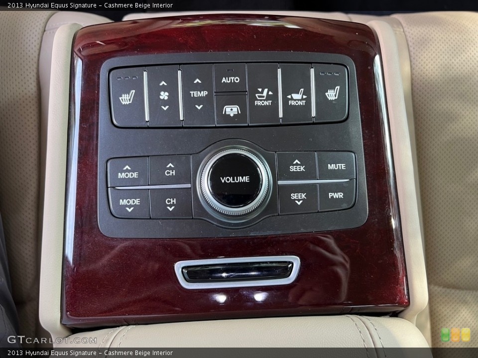 Cashmere Beige Interior Controls for the 2013 Hyundai Equus Signature #146472028