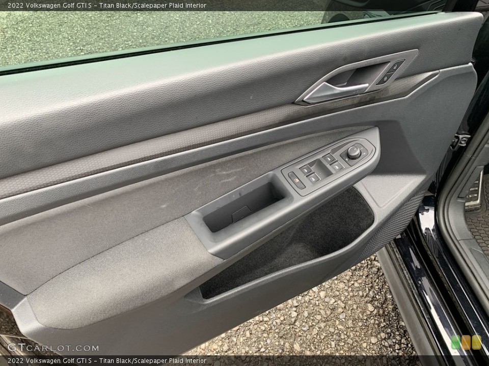 Titan Black/Scalepaper Plaid Interior Door Panel for the 2022 Volkswagen Golf GTI S #146472241