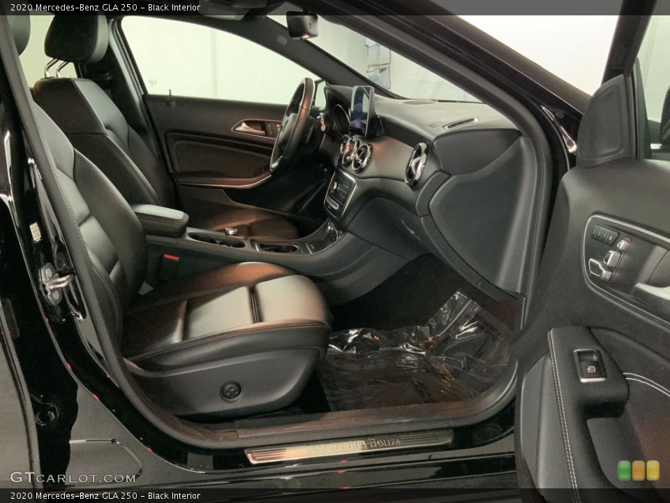 Black 2020 Mercedes-Benz GLA Interiors