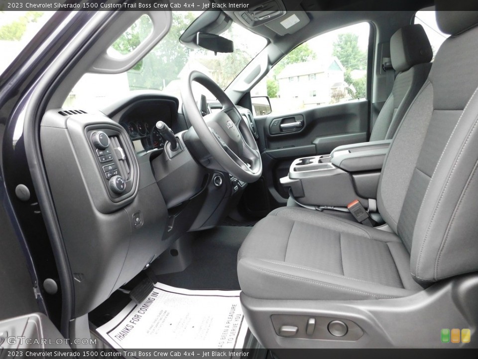 Jet Black Interior Photo for the 2023 Chevrolet Silverado 1500 Custom Trail Boss Crew Cab 4x4 #146483386