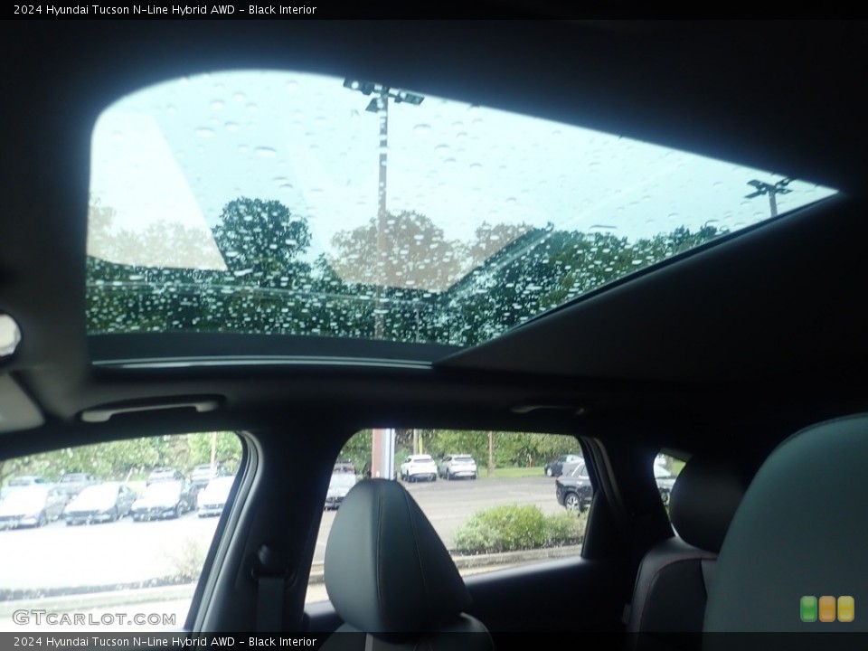 Black Interior Sunroof for the 2024 Hyundai Tucson N-Line Hybrid AWD #146483980