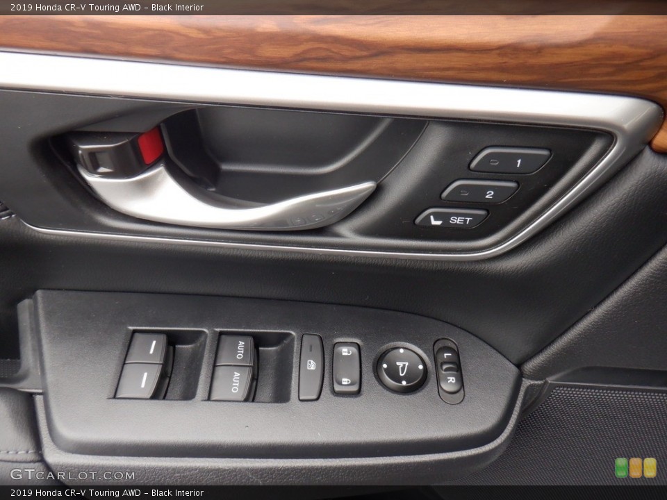 Black Interior Controls for the 2019 Honda CR-V Touring AWD #146496118