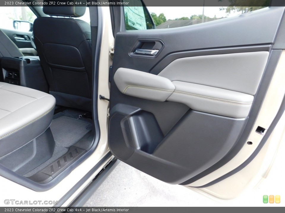 Jet Black/Artemis Interior Door Panel for the 2023 Chevrolet Colorado ZR2 Crew Cab 4x4 #146500258