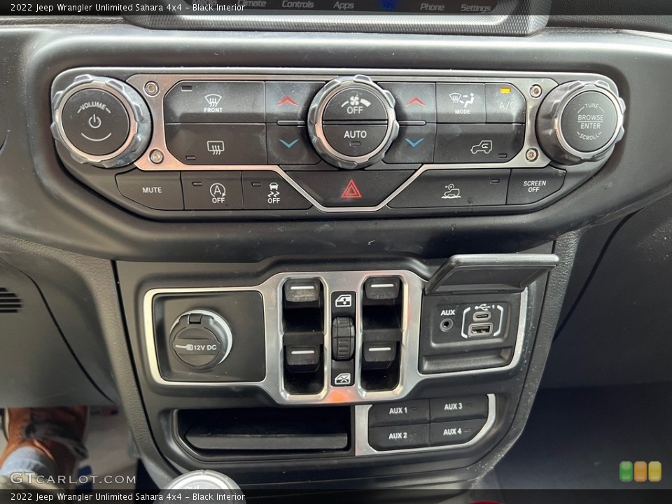 Black Interior Controls for the 2022 Jeep Wrangler Unlimited Sahara 4x4 #146504747