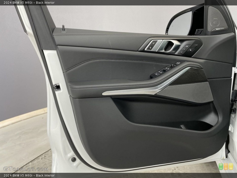 Black Interior Door Panel for the 2024 BMW X5 M60i #146512424