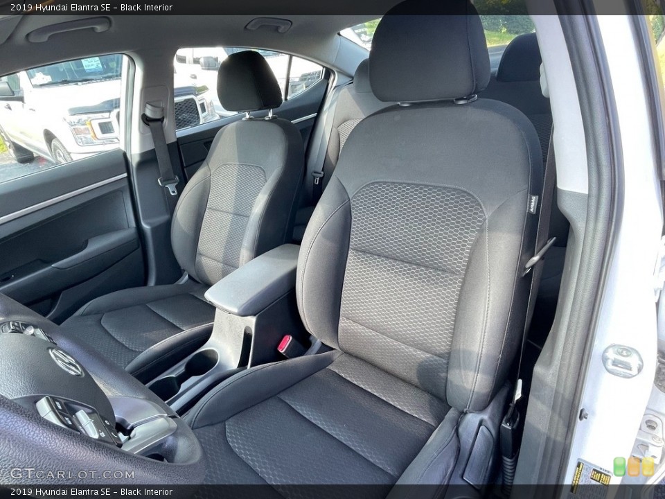 Black Interior Photo for the 2019 Hyundai Elantra SE #146516602