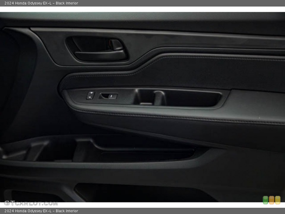 Black Interior Door Panel for the 2024 Honda Odyssey EX-L #146516941