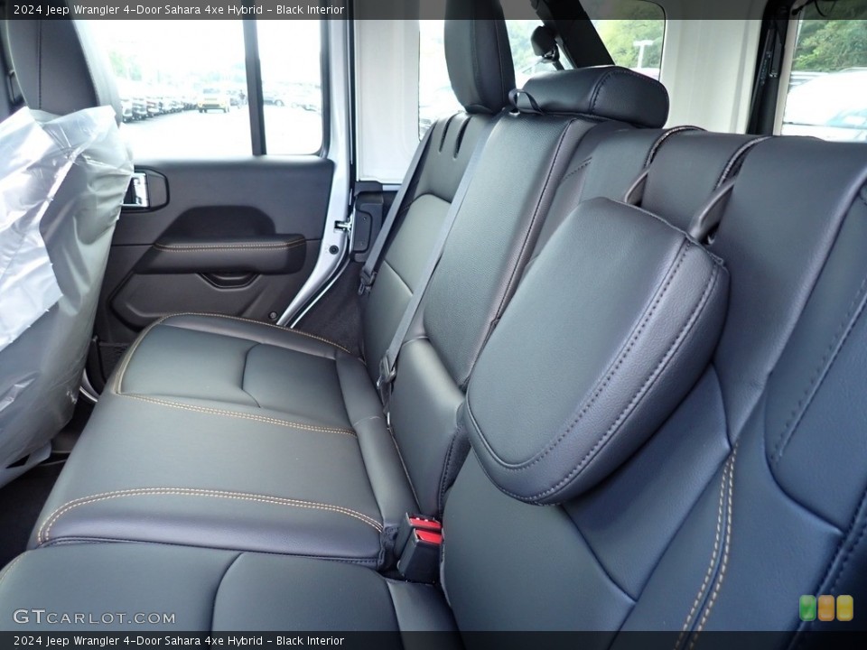 Black Interior Rear Seat for the 2024 Jeep Wrangler 4-Door Sahara 4xe Hybrid #146522710